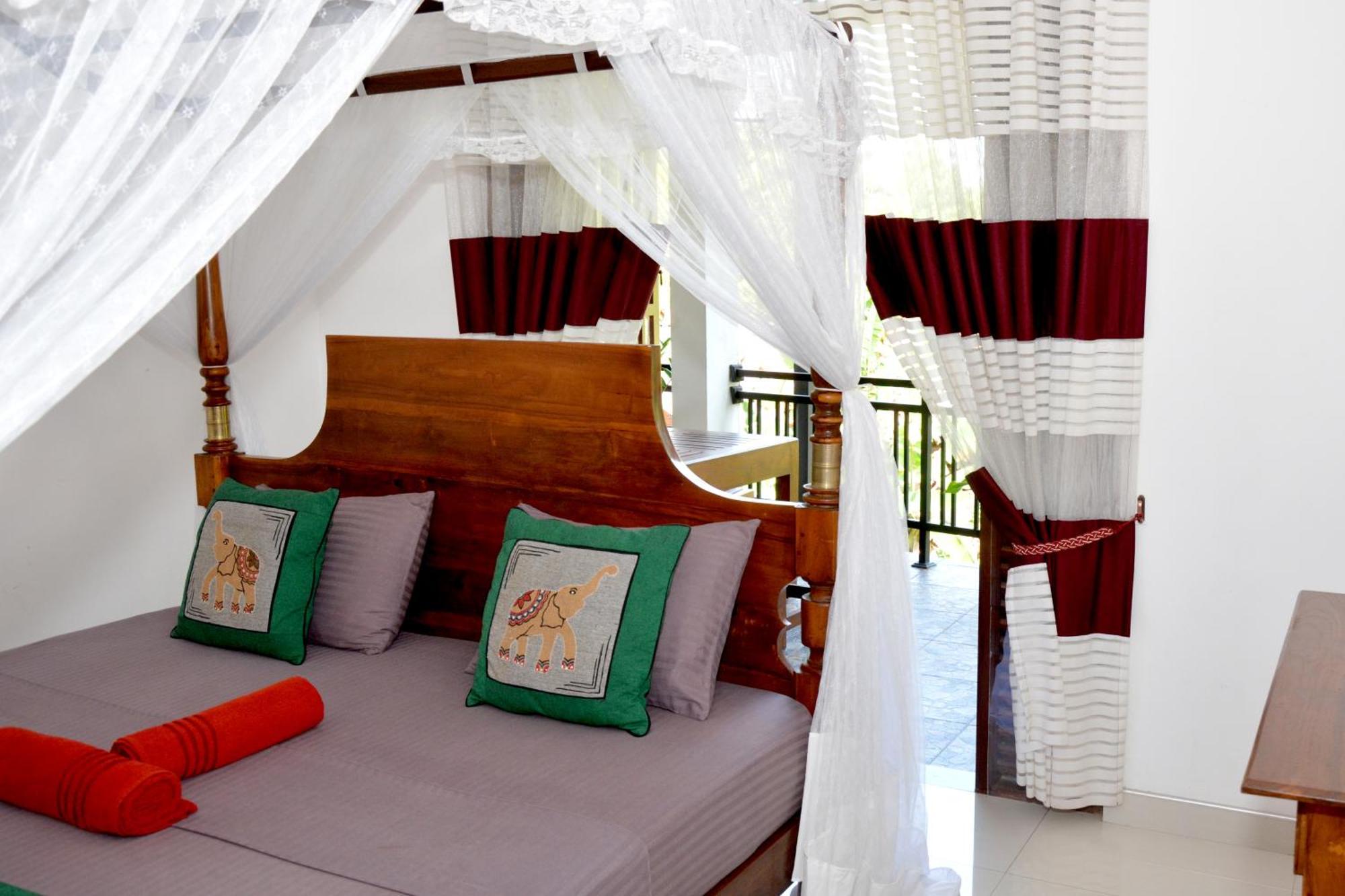 Sumimal Resort Polhena Matara Esterno foto